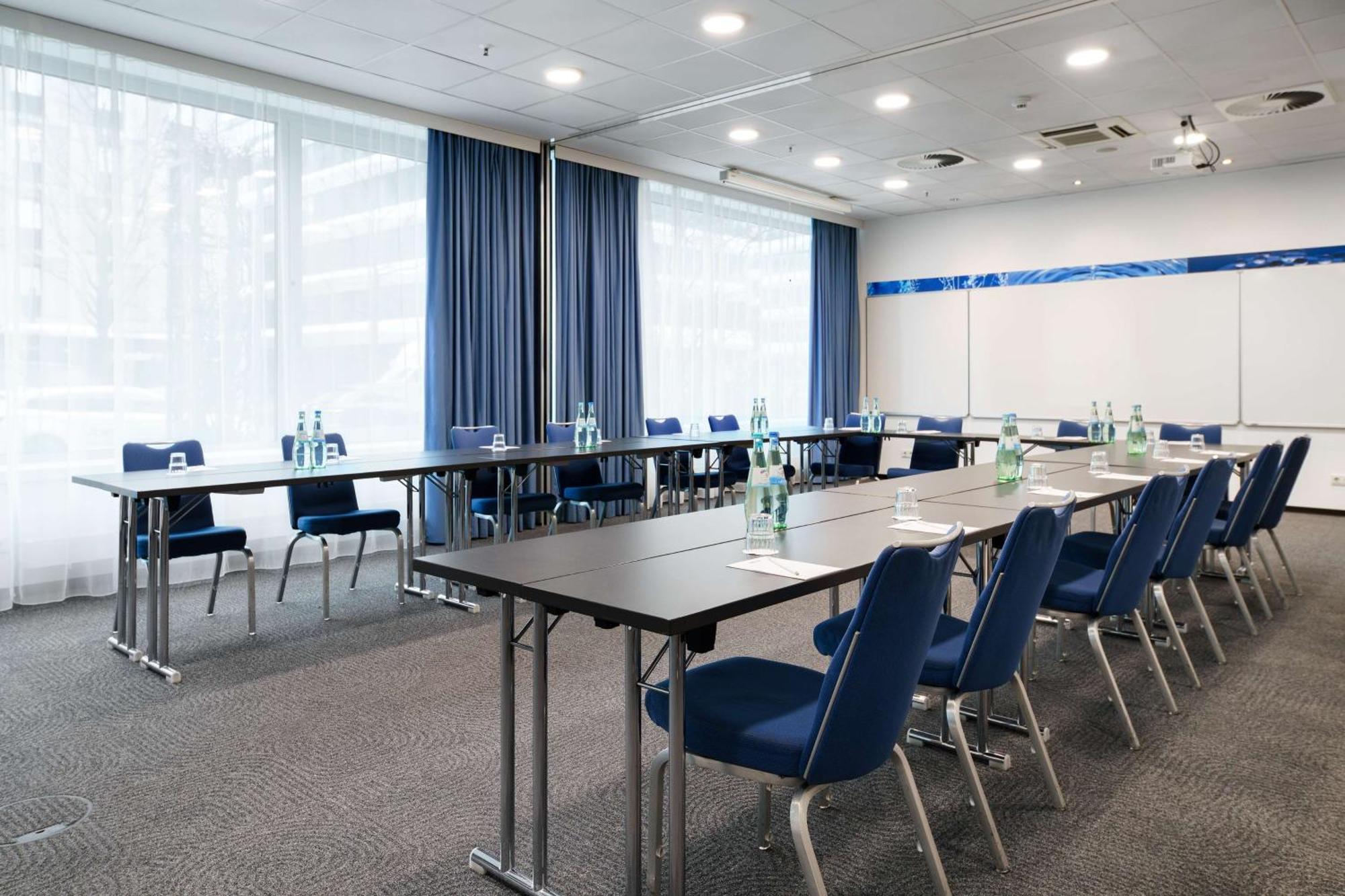 Park By Radisson Frankfurt Airport 3* Frankfurt am Main